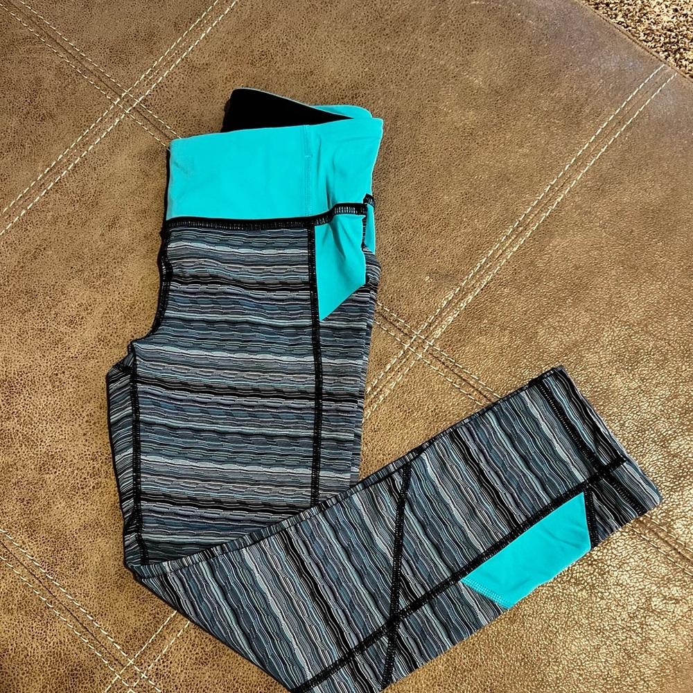 Lululemon Athletica Blue and Black Full-Length Leggings - Picture 2 of 7